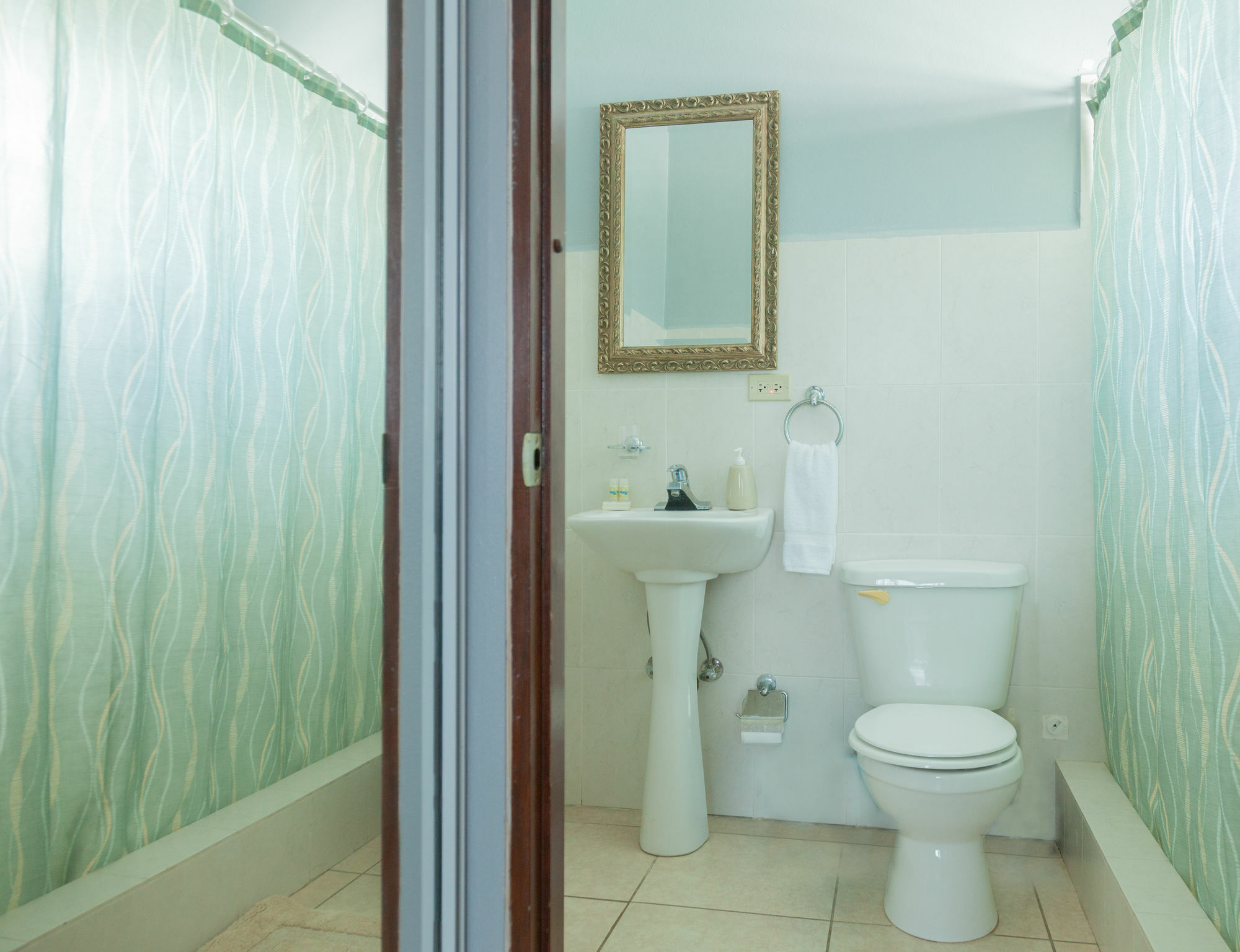 Ocean Terrace Apartment Rincon Exterior photo